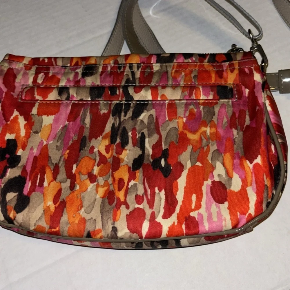 BRIGHTON “MILANO” CROSSBODY MULTI COLORED WITH TAUPE COLORED CROSSBODY STRAP